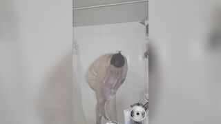 BBW amatire milf bunny showers and lotions for you