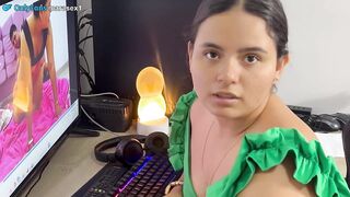 Encuentro A Mi Hijastra MaRaSeXxXx Masturbándose y Me La Follo