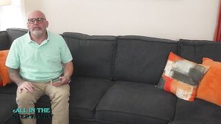 Big Titties PAWG StepDaughter Zoey Uso Gets Her Phone Taken Away!