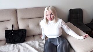 Stepmom mistakenly sent me a provocative episode! She just wanted to screw.