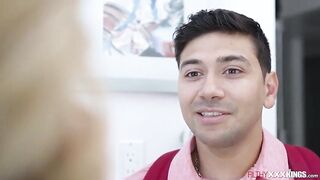 Big tits stepmom Taylor Vixxen is teaching her stepson what to do before having sex.She kisses him,then lets him lick her twat first before they fuck