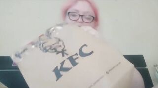 Feed Challenge 100 Burgers Day