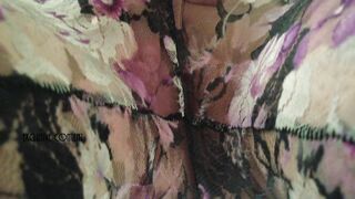 I play with my snatch in leggings until I cum. Hotty masturbation
