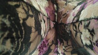 I play with my snatch in leggings until I cum. Hotty masturbation