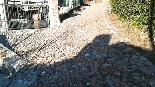 all'aperto per la troia di mia moglie che non vuole camminare