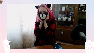 Ножки в колготках в прямом эфире :3