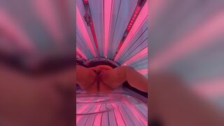FINGERING HARD IN SUNLIT PRIVATE SURRENDER