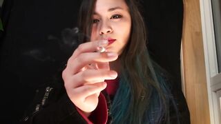 Miss Dee Nicotine Ashes On YOU - Smokin' Fetish - Ashtray POV