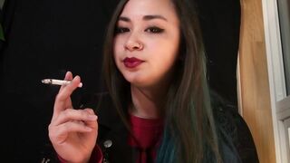 Miss Dee Nicotine Ashes On YOU - Smokin' Fetish - Ashtray POV