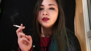 Miss Dee Nicotine Ashes On YOU - Smokin' Fetish - Ashtray POV