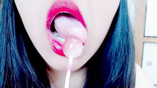 Food Porn Diary: Mila loves Lolipops! (ASMR)