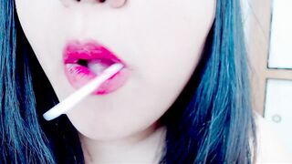 Food Porn Diary: Mila loves Lolipops! (ASMR)