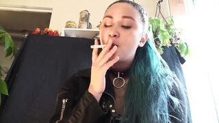 MissDeeNicotine Loves Smokin' with her Human Ashtray