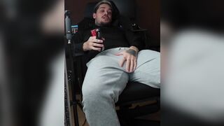 Onlyfans creator 24sevenbruno Bored home alone playing with his masturbator -BIGGEST SPUNK FOUNTAIN