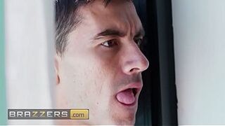 www.brazzers.xxx/gift - copy and watch full Lexi Luv clip