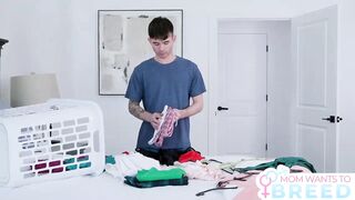 Busty Stepmom Alexis Malone In Strap Gets Pounded Over The Counter Until This sweetheart's Bred