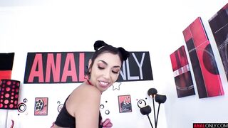 Xochi Loves Anal