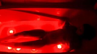 Cameltoe Vagina Masterbates In Bathtub