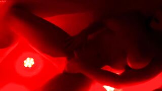 Cameltoe Vagina Masterbates In Bathtub
