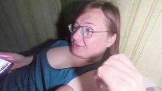 A Mouthful of Cum. Cum in My Mouth From a Priceless Oral-sex-job.
