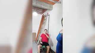 A married boss visits the construction web web resource alone and provokes the construction worker into giving her fellatio and offering him her pussy.