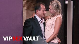 VIP SEX VAULT - Squirting Golden-haired Barra Brass Bangs Real Estate Agent