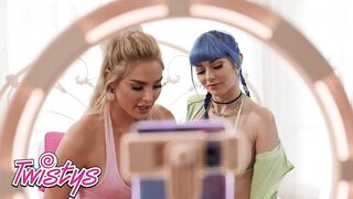 TWISTYS - Hawt Kenzie Anne And Jewelz Blu Use Makeup Brushes To Tease Each Other To Orgasms