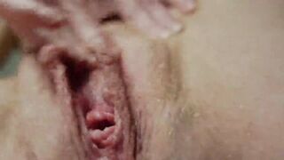 Close up Twat Rubbing and Fingering Masturbation