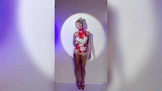 Hawt lascivious blonde milf tease Goldykim