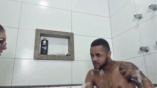 YOUNG GIRL GETTING BANGED UP IN THE BATHTUB