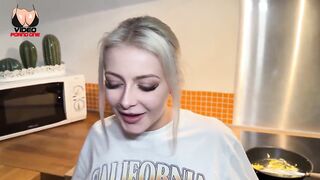 This honey Cooks in a Strap in Front of Me and Ends up in POV!
