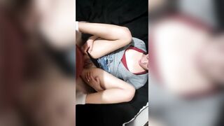 I walk into my friend's room, she lets me fuck her without a condom and swallows the milk.
