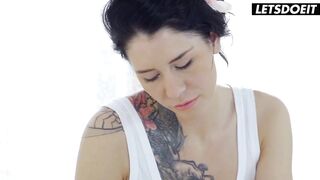 Tattooed Massage Hotty Slides Down on His Jock Mid Rubdown