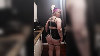 LivingDeadDani's alternative gal maid service ?