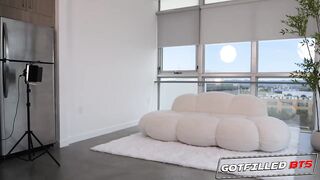 bjraw_com takes deep throat on huge melons