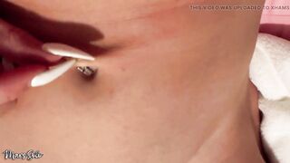 POV Playing with My Stomach Button Ring