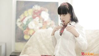 18 Videoz - Doubleteamed in schoolgirl uni