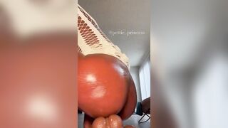 Ebony Sucks And Rides Sex-toy Till She Squirts