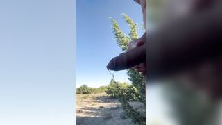 Deddi Culoo Pissing in the wild in the bush all naked dong unleash big flux
