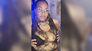 Chunky with big titty need smokin' a blunt