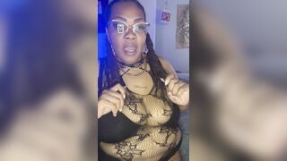 Chunky with big titty need smokin' a blunt