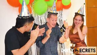 I BANG MY MAJORITY WORTHWHILE FRIEND'S WIFE ON HIS BIRTHDAY AND THIS CHAB CATCHES US.