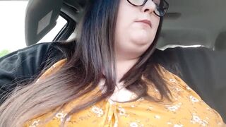 Ssbbw BBW indulges in kfc finger licking