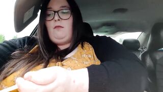 Ssbbw BBW indulges in kfc finger licking