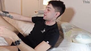 Massage, sloppy oral and deep pussy screw. My majority nice friend leaves me alone with her BF
