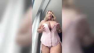 Huge hangers on golden-haired BBW milf