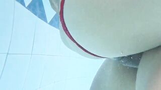 Amateur hardcore sex with a skinny Mexican angel in the pool standing up outdoors