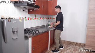 Kitchen Counter Hookup: Step-Sister Seduces Me After A Hard Gym Workout