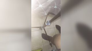 Tu verga es muy gruesa amigo, me lastimas