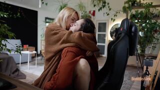 Making love on a grey workday, a little clumsy in the almost all awesome way. Amateur creampie sex